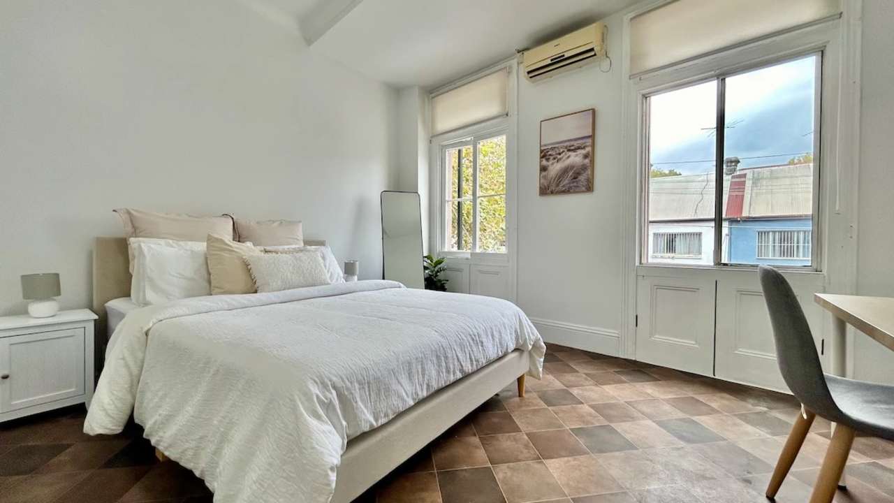Furnished room with own bathroom