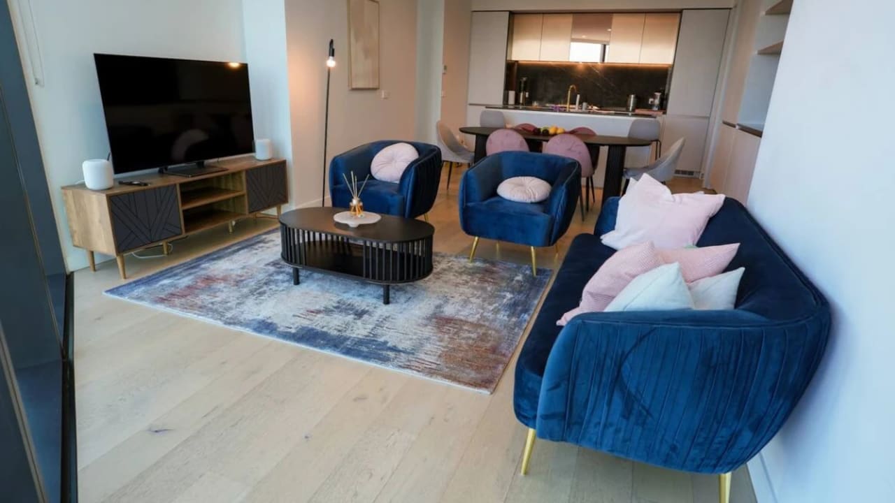 Furnished room in a flatshare
