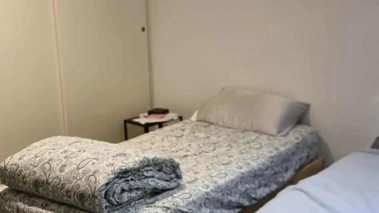 Whole property with 2 rooms for rent