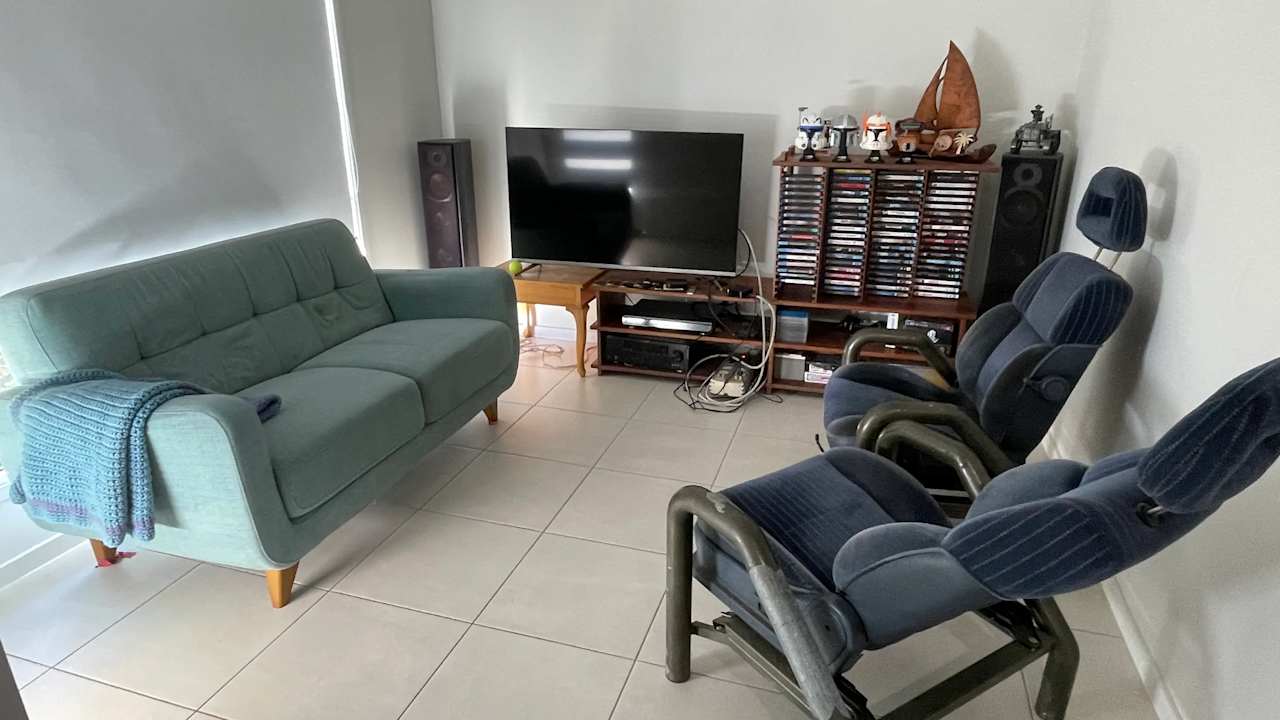 Furnished room in a share house