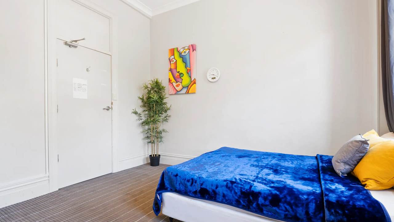 Furnished room studio flat for rent
