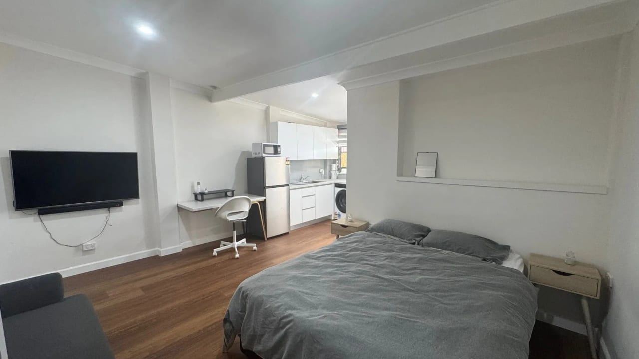 Furnished room granny flat for rent