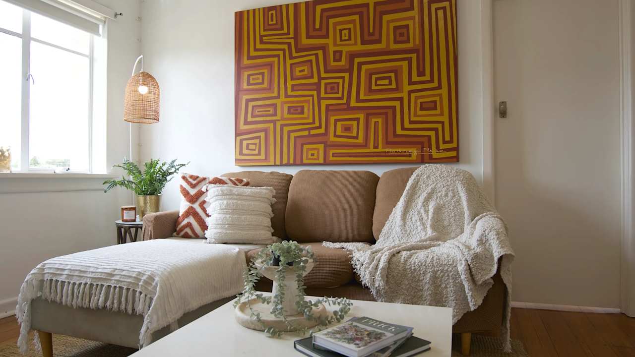 Furnished room in a flatshare