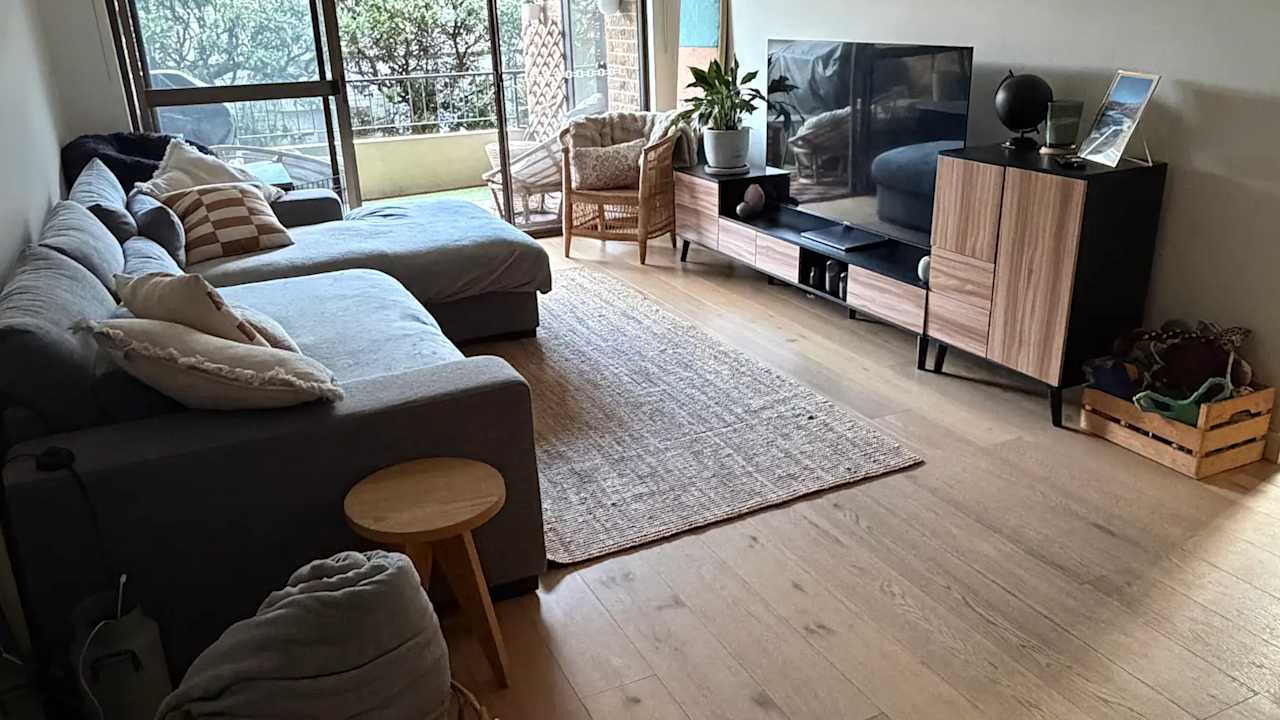 Unfurnished room in a flatshare