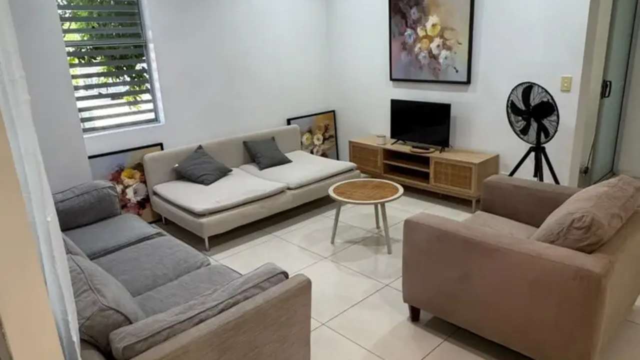 Furnished room with ensuite in a flatshare