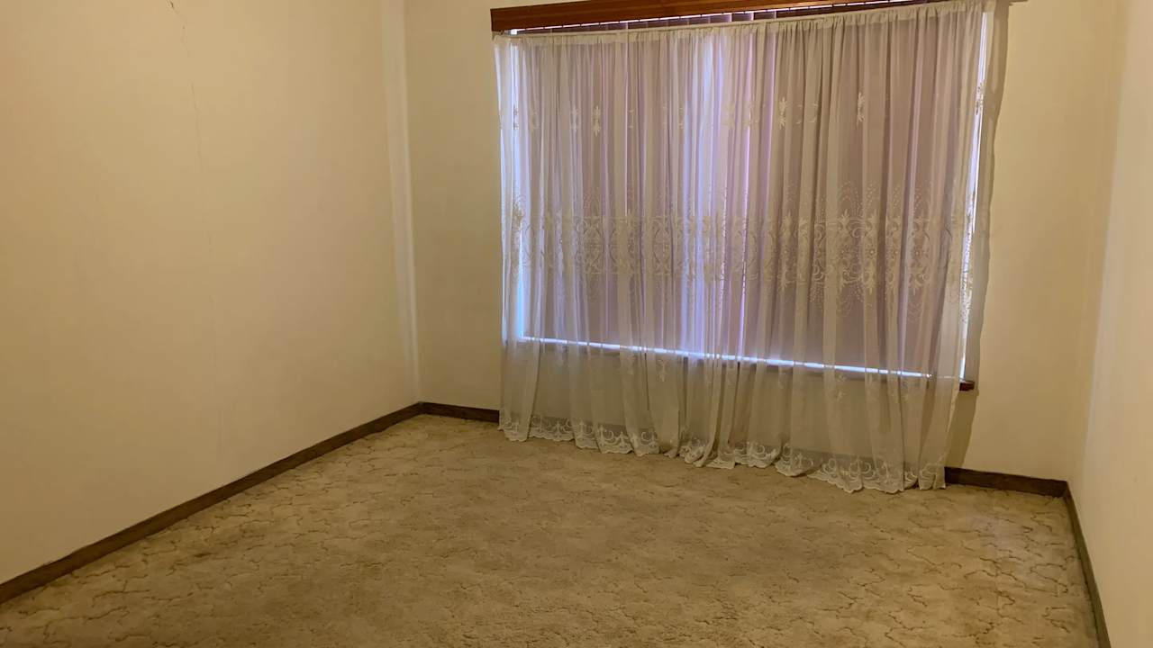 Unfurnished room in a share house