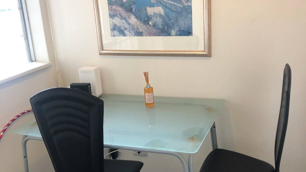 Furnished room in a flatshare