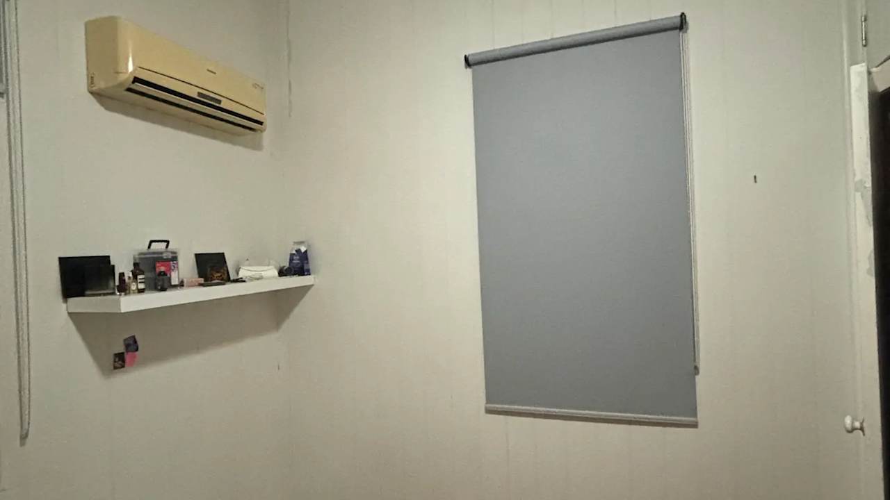 Room in a share house