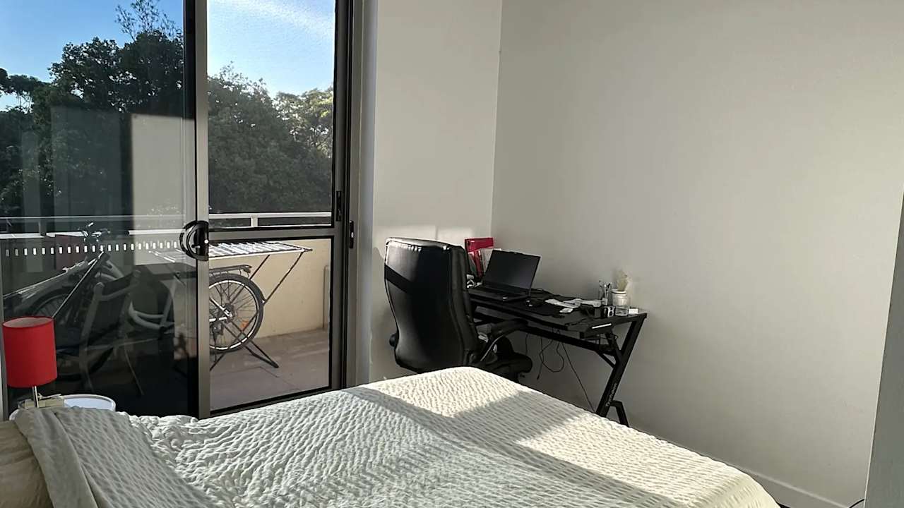 Furnished room with own bathroom