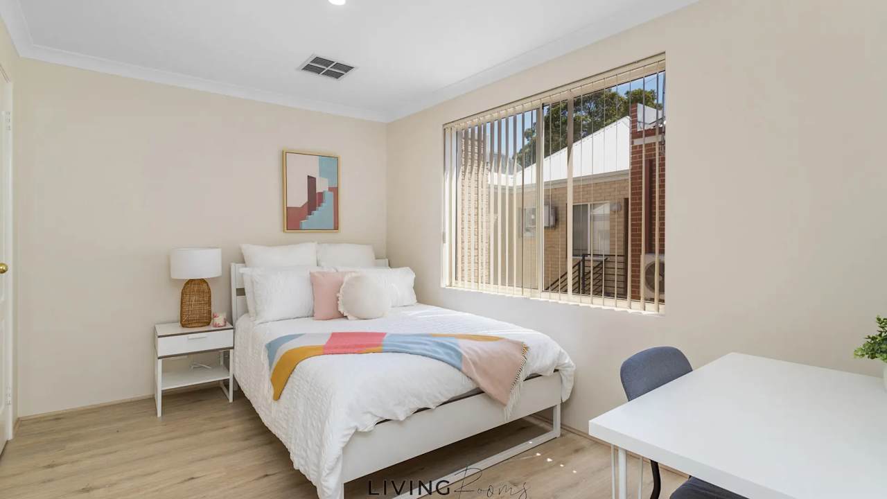 Furnished room in a share house