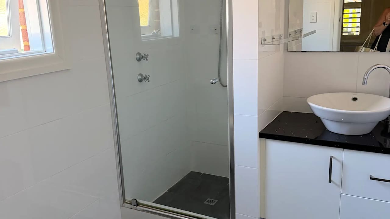 Furnished room with own bathroom
