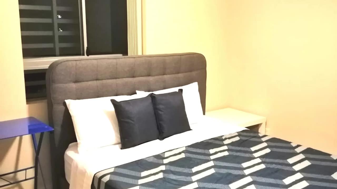 Furnished room in a flatshare