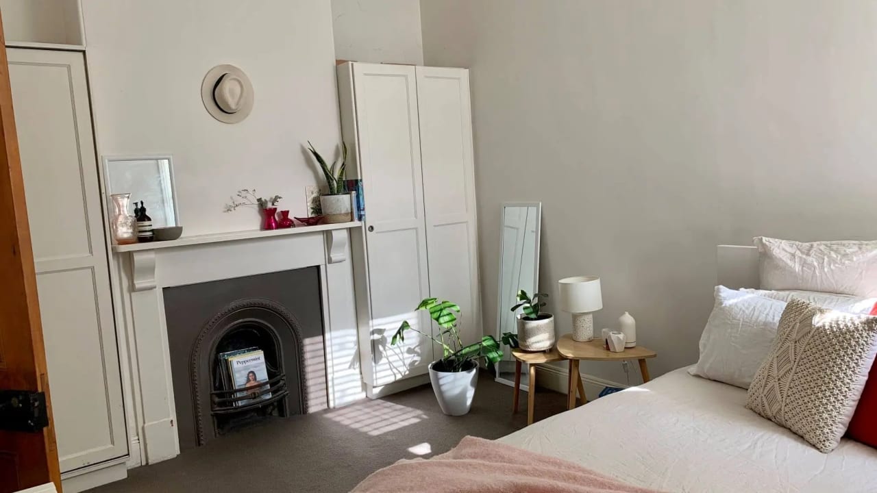 Unfurnished room in a share house