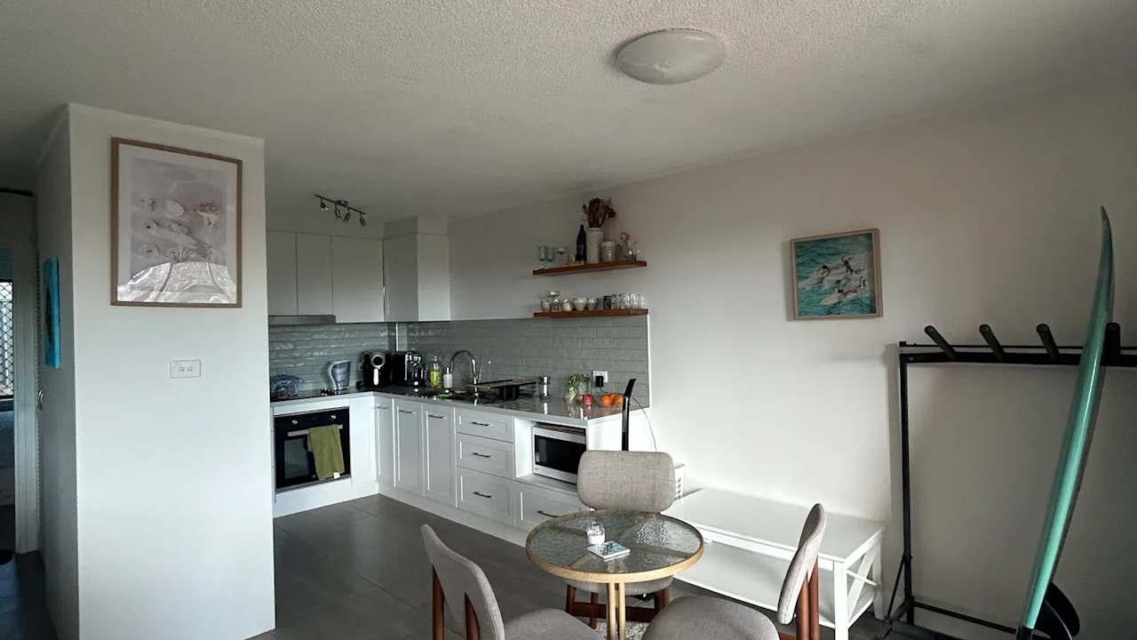Unfurnished room in a flatshare