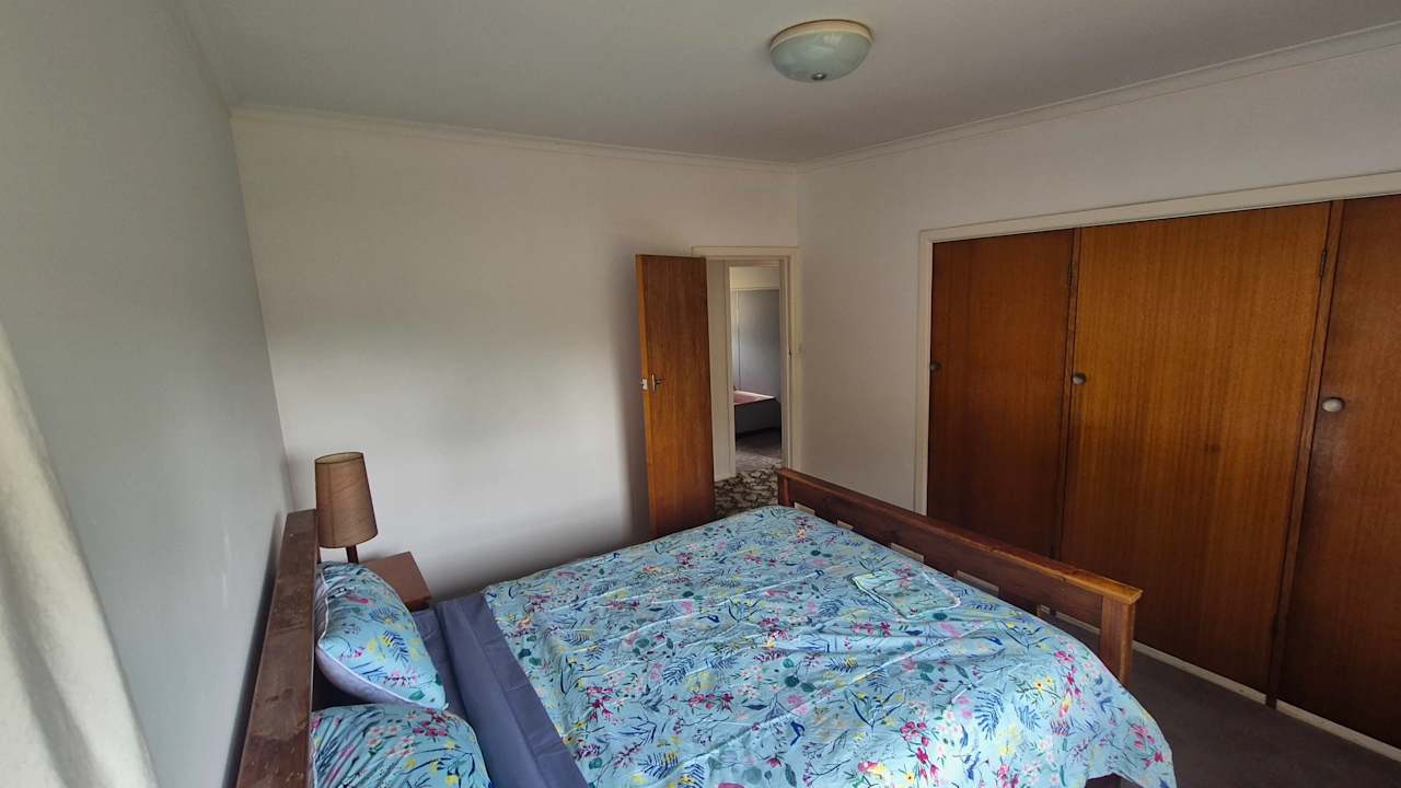 Room in a share house