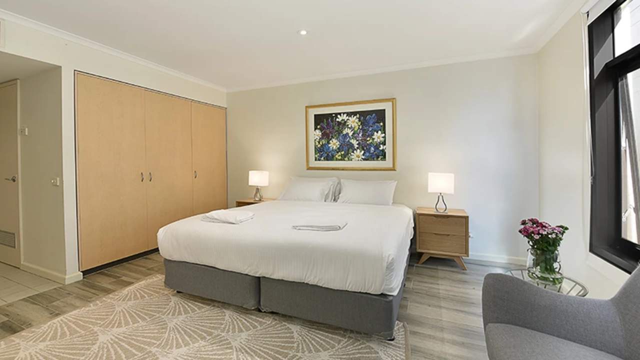 Furnished room studio flat for rent