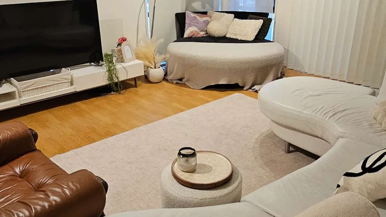 Furnished room in a share house