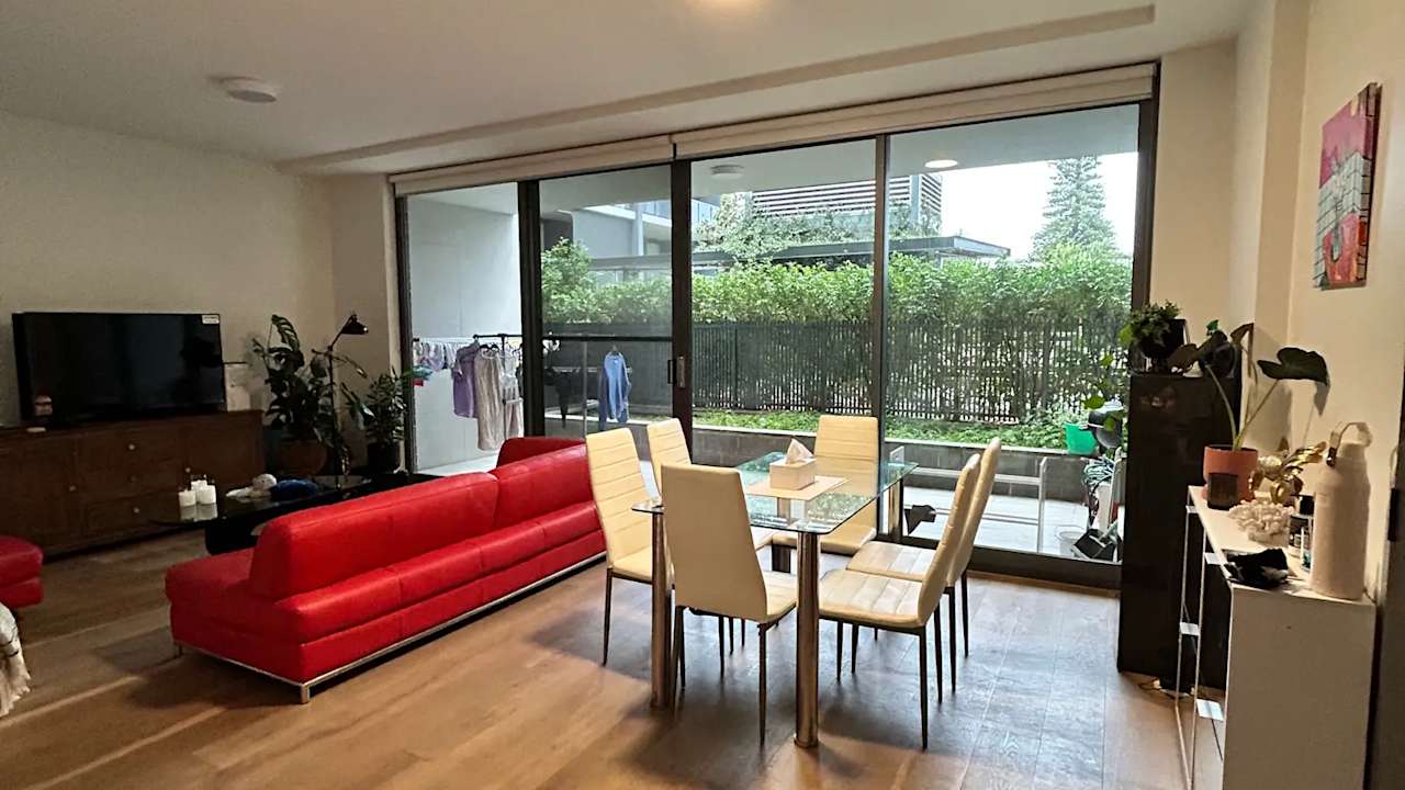 Furnished room with own bathroom