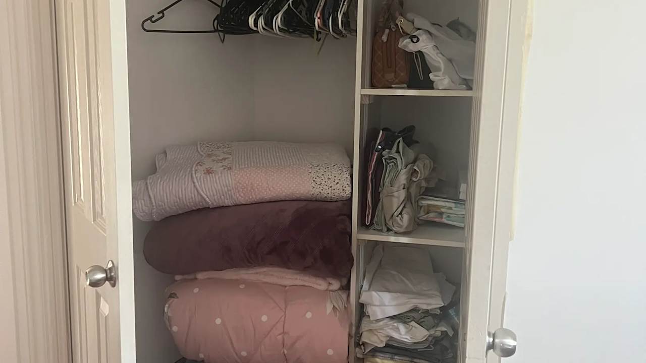 Room in a share house