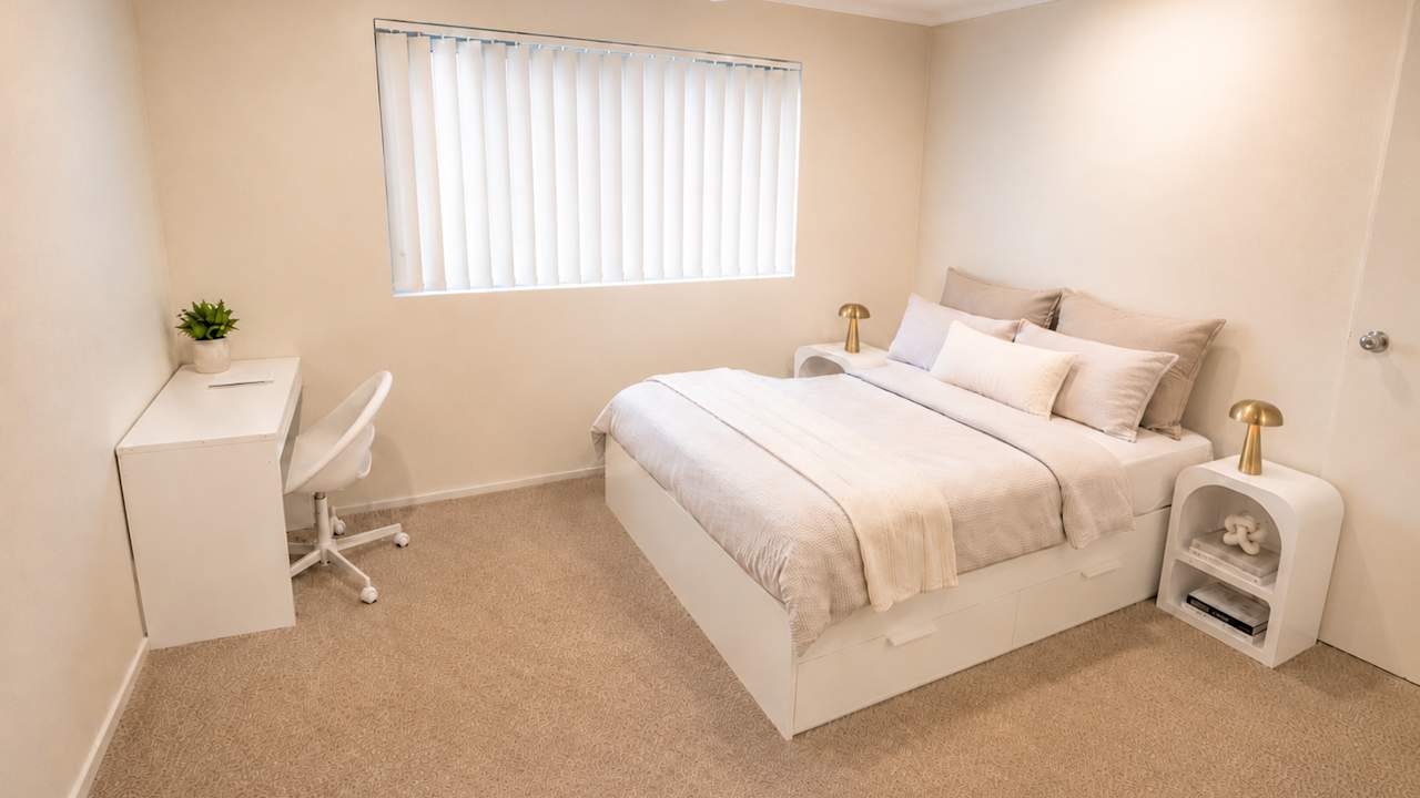 Furnished room with own bathroom