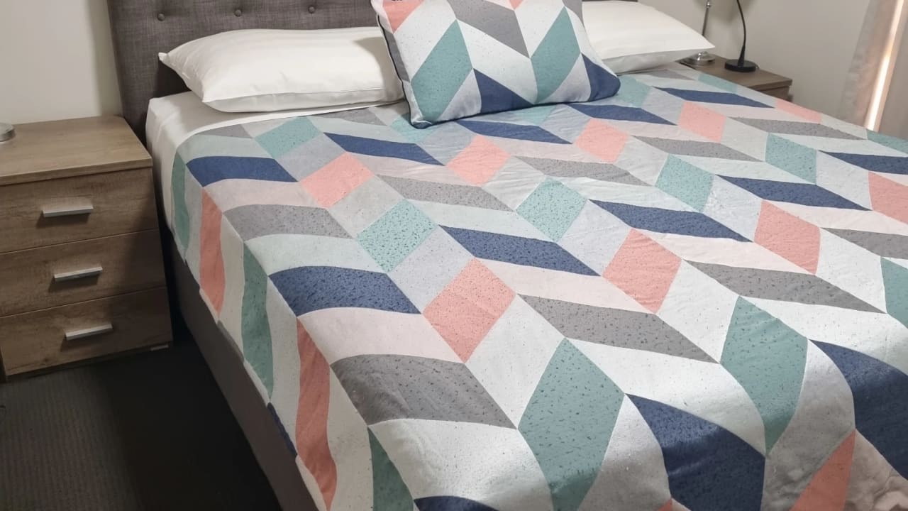 Whole property with 2 rooms for rent