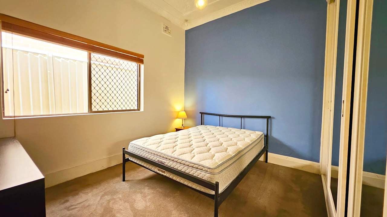 Whole property with 3 rooms for rent