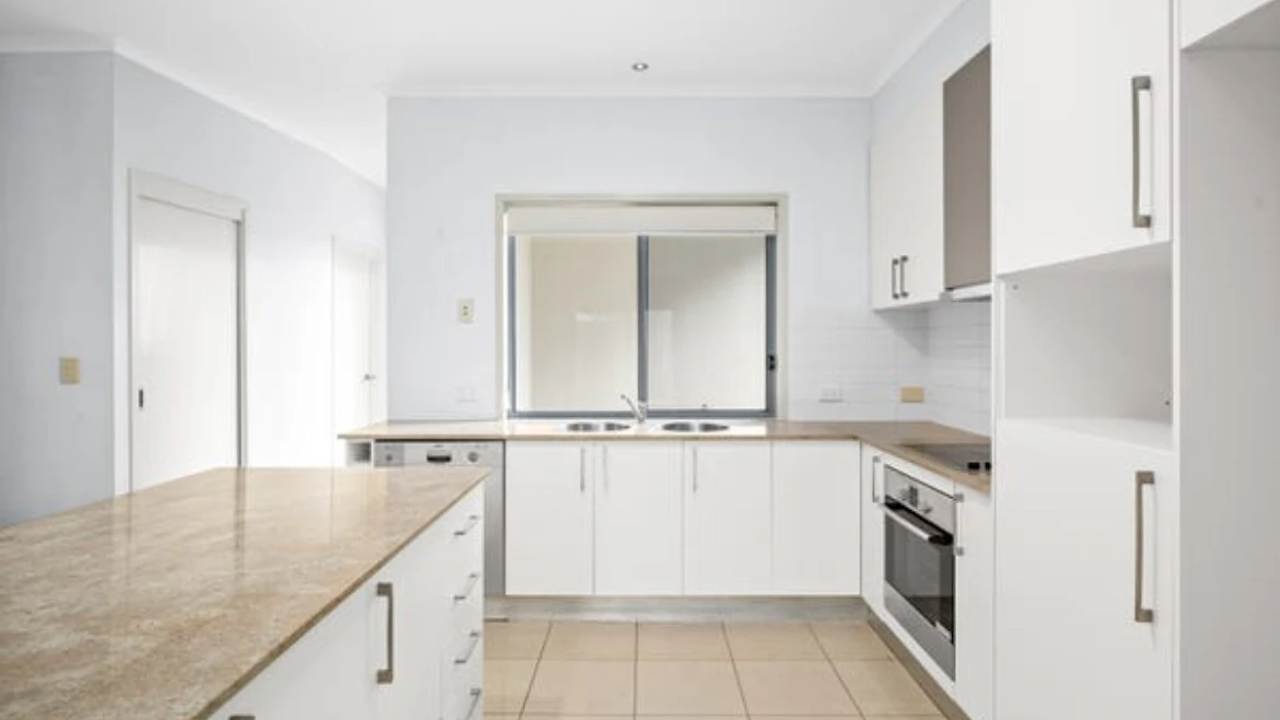 Furnished room with ensuite in a share house