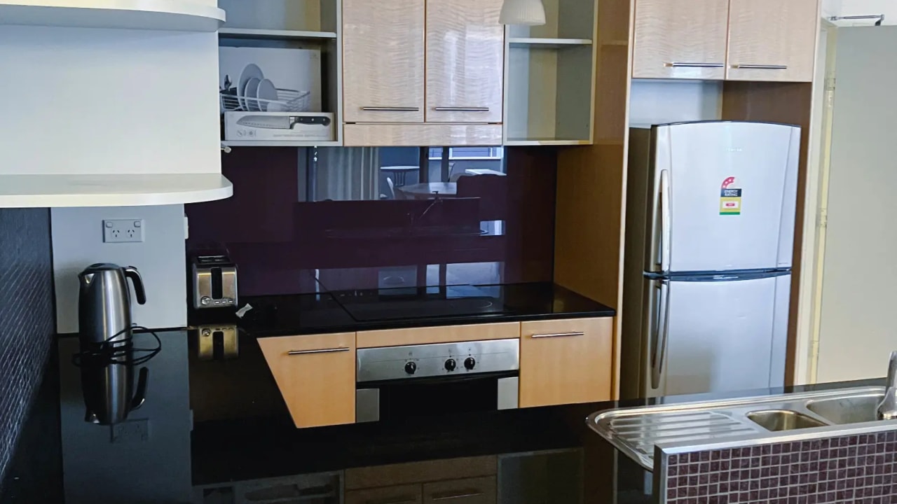 Furnished room with ensuite in a flatshare
