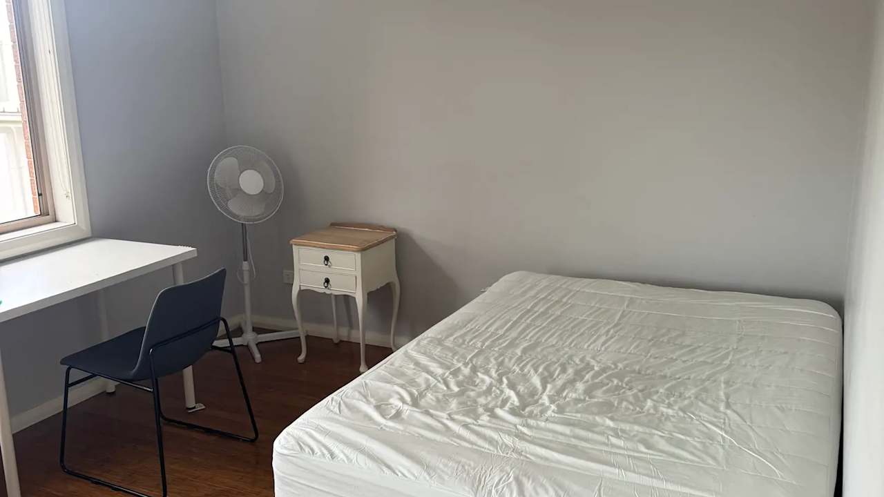 Furnished room in a share house