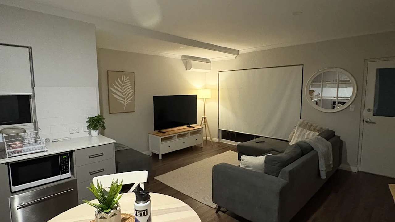 Unfurnished room with own bathroom