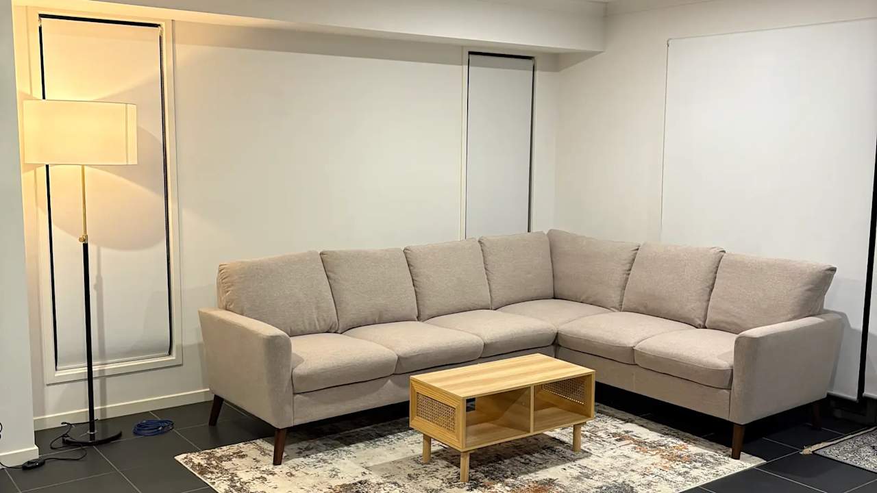 Furnished room in a share house