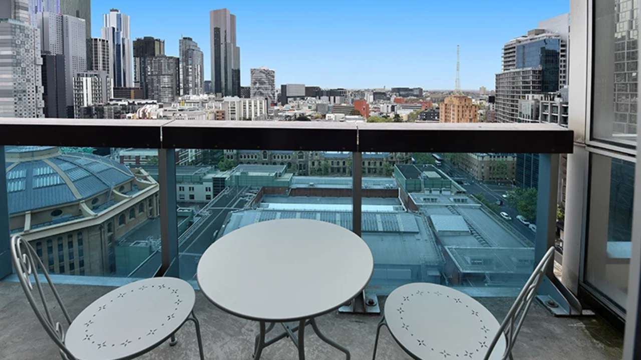 Whole property with 2 rooms for rent