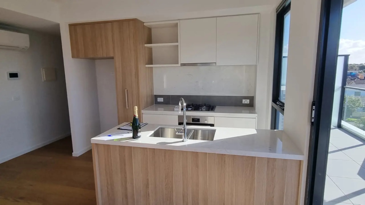 Unfurnished room with own bathroom
