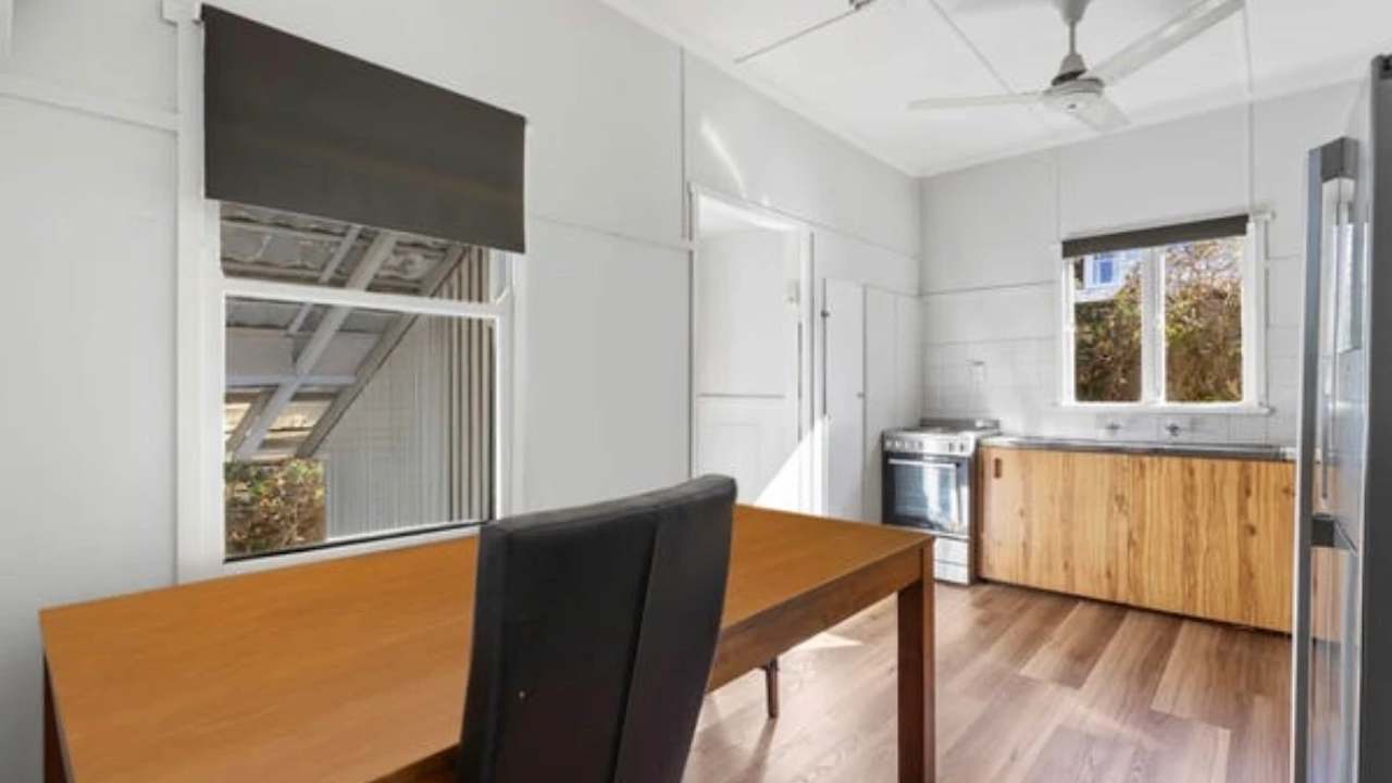 Whole property with 4 rooms for rent