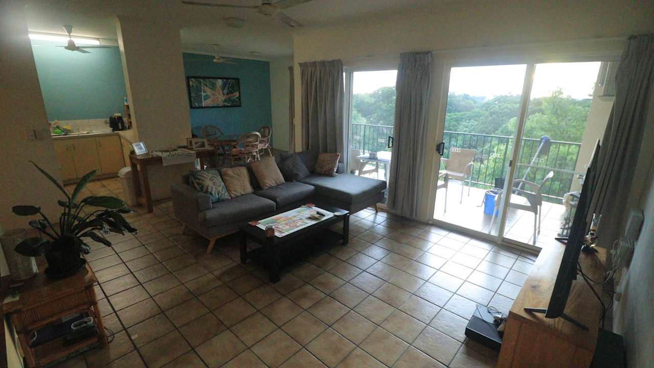 Unfurnished room in a flatshare