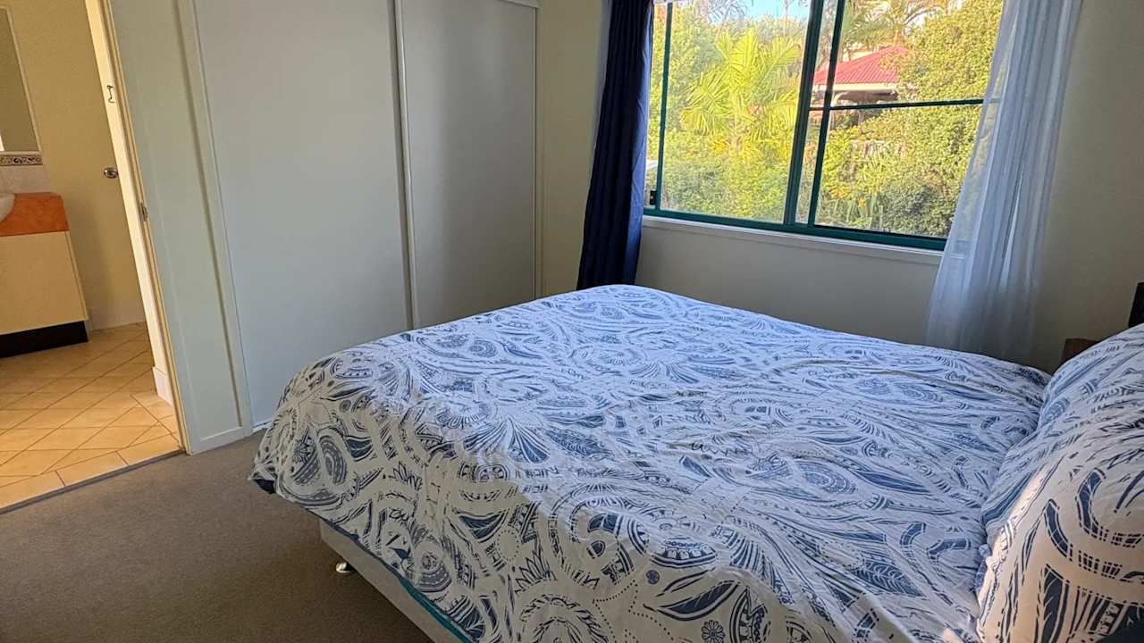 Furnished room with ensuite in a flatshare