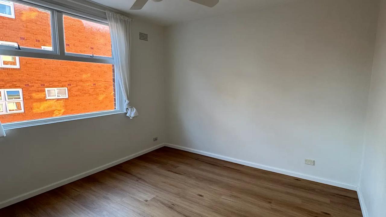 Whole property with 2 rooms for rent