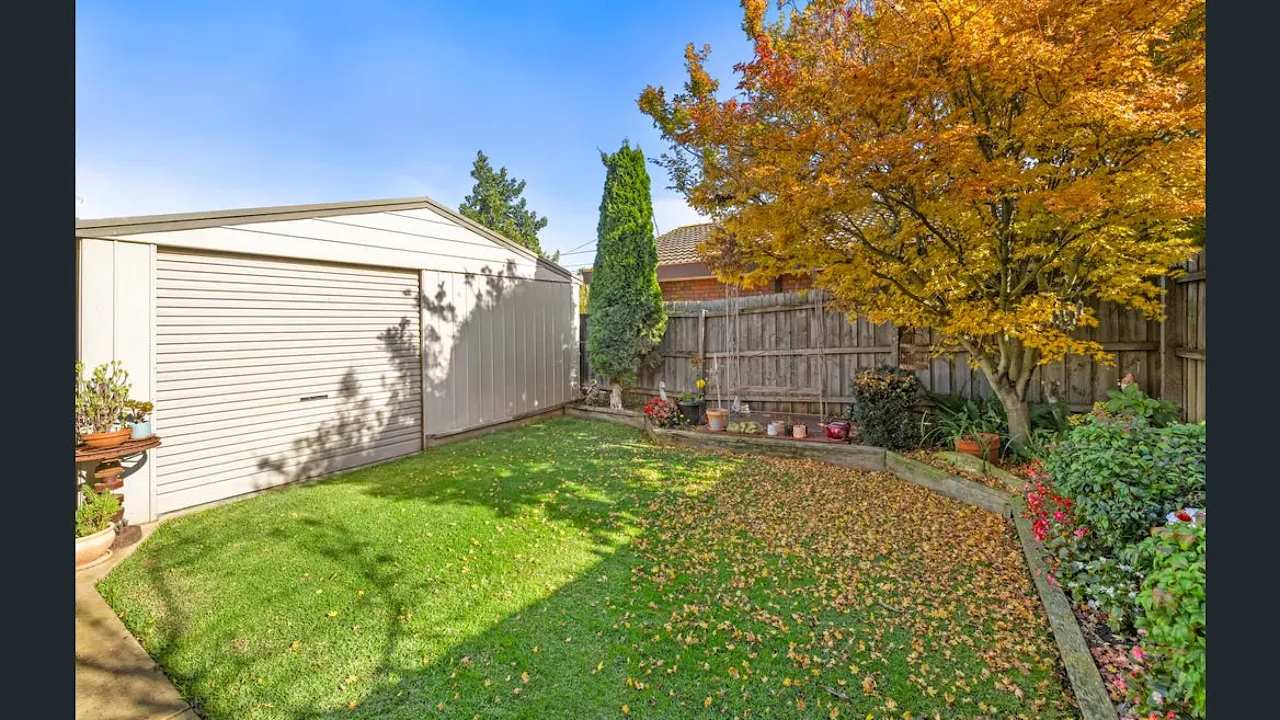 Whole property with 3 rooms for rent