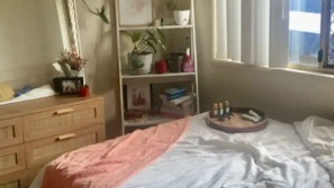 Unfurnished room in a share house