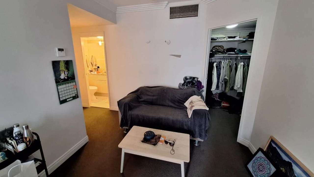 Furnished room with ensuite in a flatshare