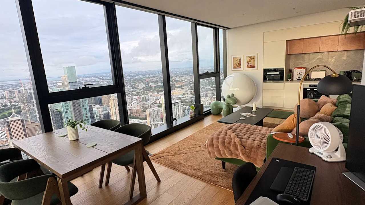 Unfurnished room with ensuite in a flatshare