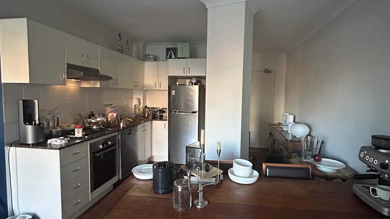 Unfurnished room in a flatshare