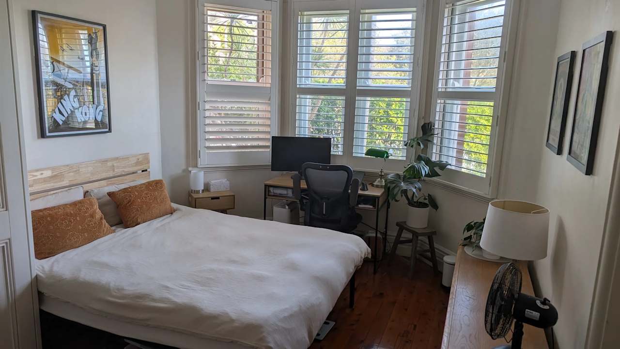 Furnished room in a share house