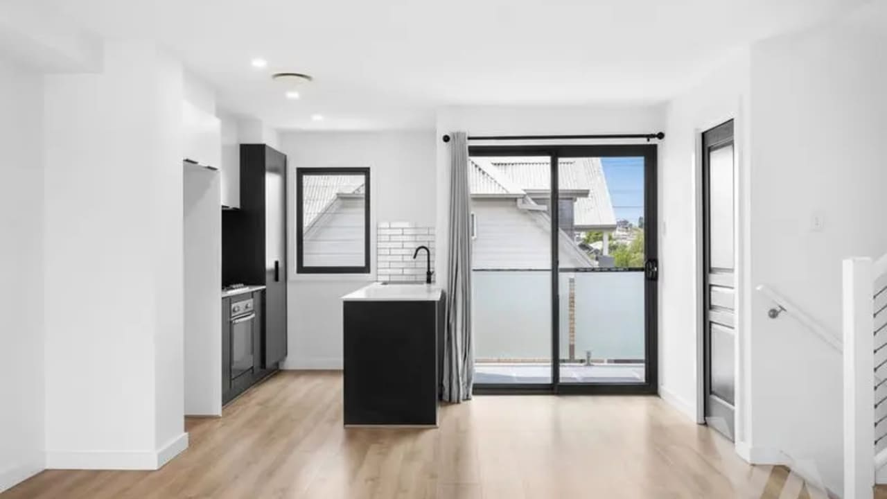 Unfurnished room in a share house