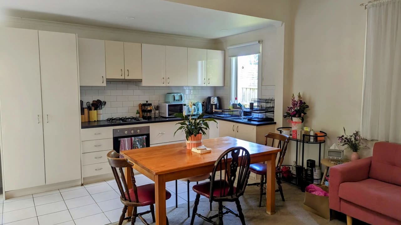 Unfurnished room in a share house