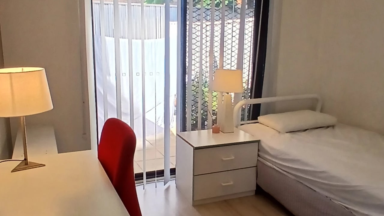 Furnished room in a share house