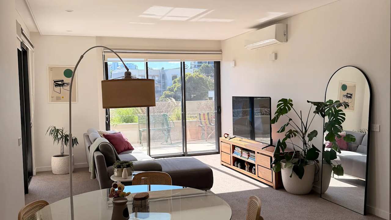 Unfurnished room with own bathroom