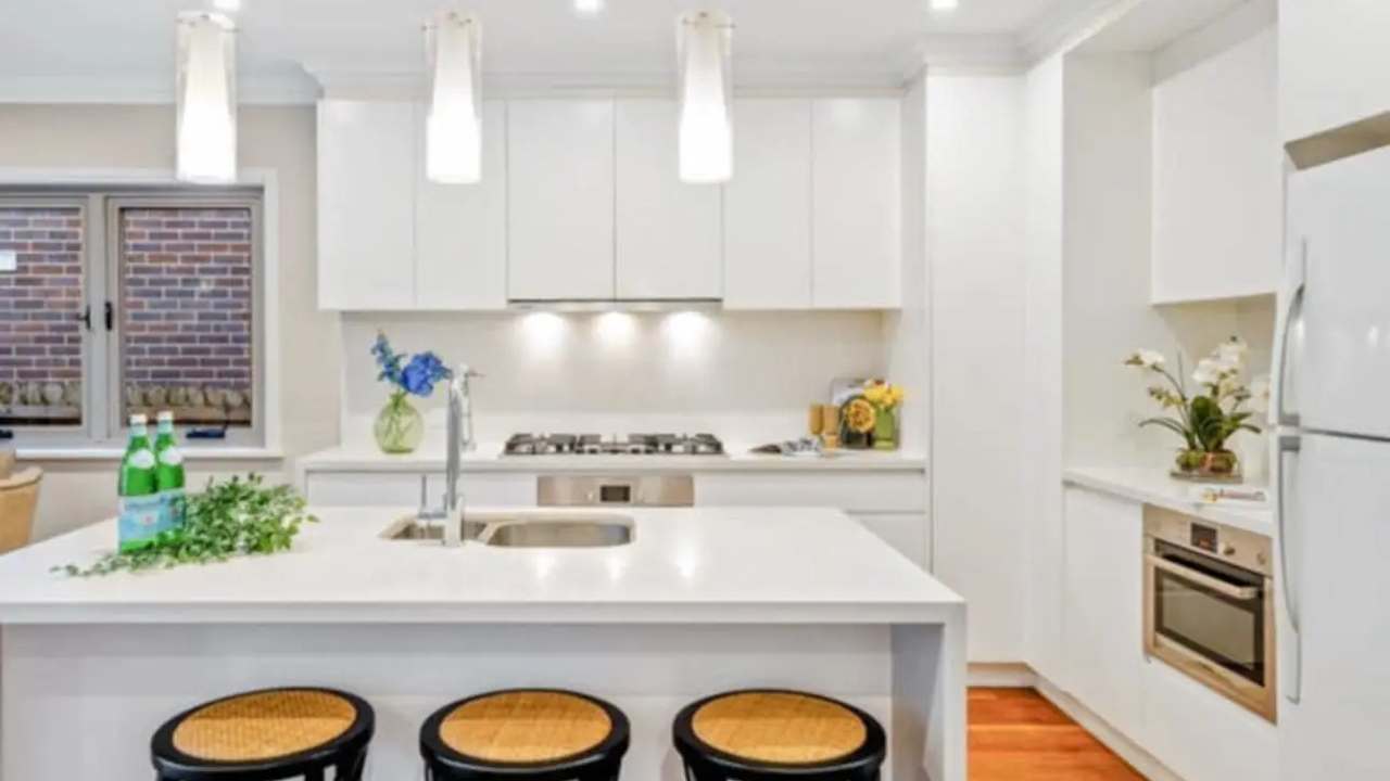 Furnished room with ensuite in a share house