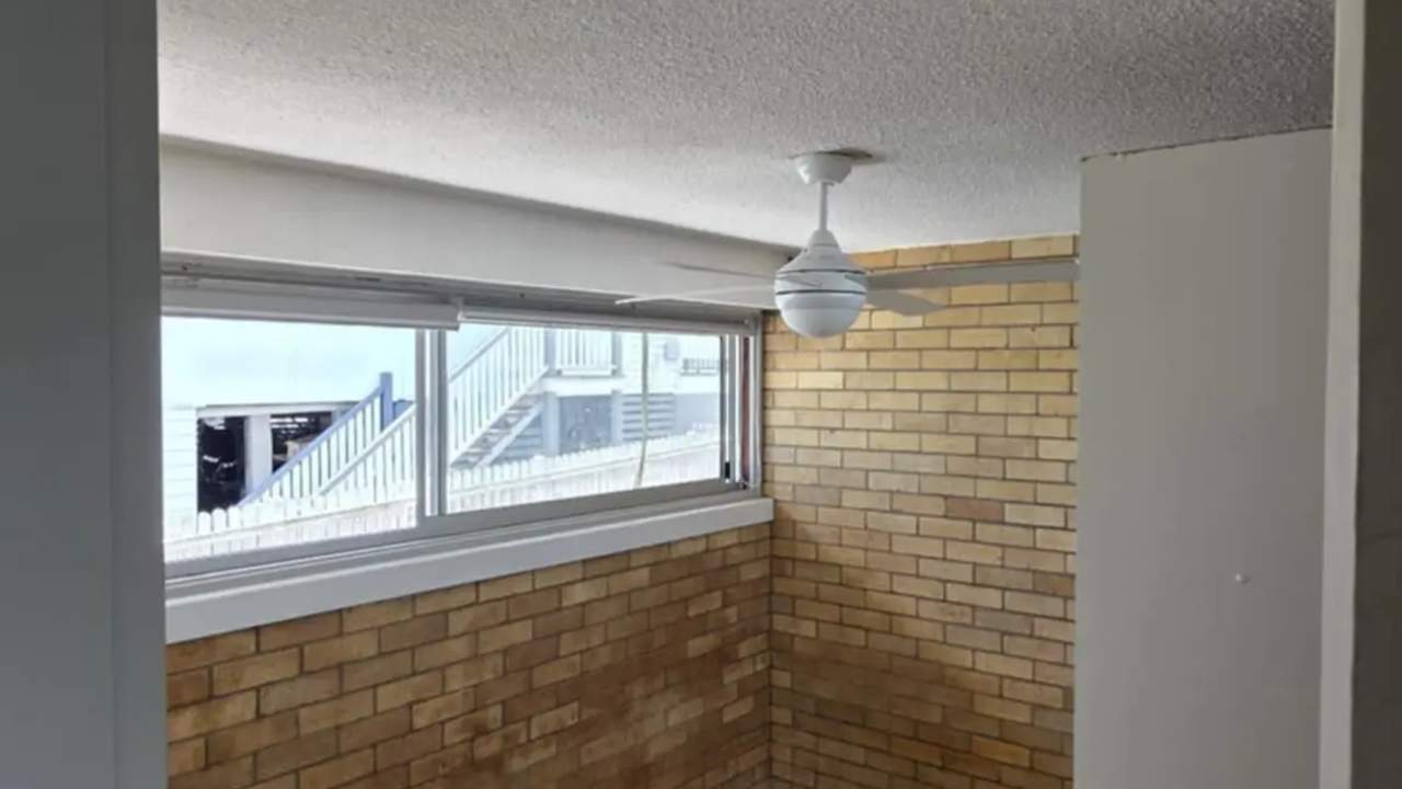 Unfurnished room in a flatshare