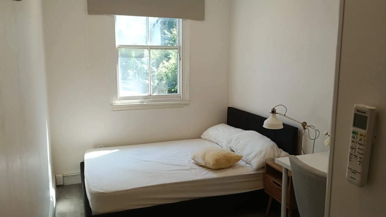 Furnished room with own bathroom